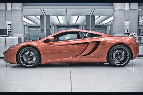 McLaren MP4-12C (2011) - picture 1 of 10