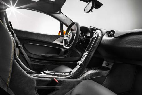 McLaren P1 Interior (2013) - picture 1 of 3