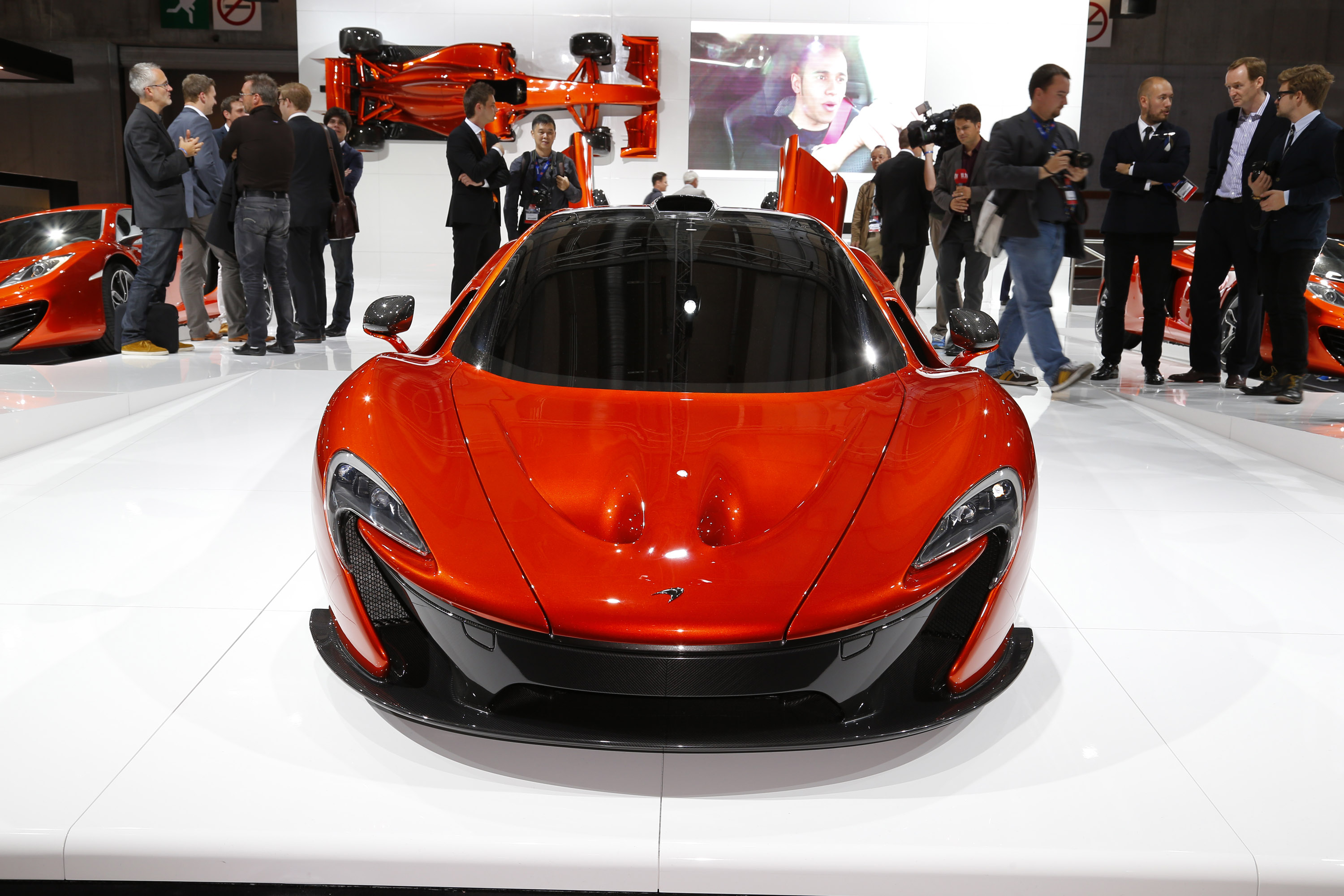 McLaren P1 Paris