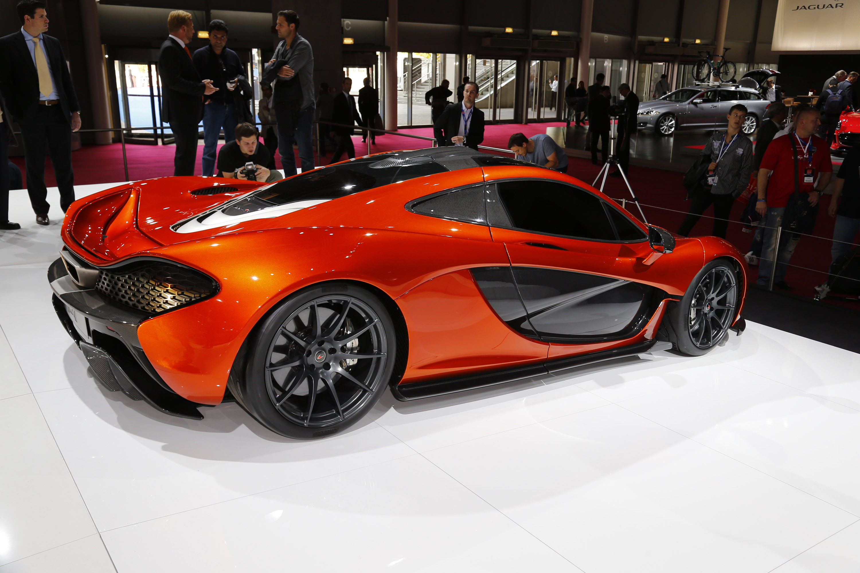 McLaren P1 Paris