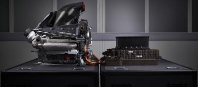 Mercedes-AMG High Performance Powertrains (2014) - picture 4 of 4