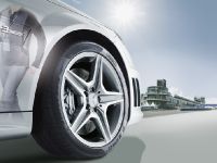 Mercedes Benz Accessories (2008) - picture 2 of 8
