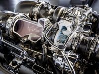 Mercedes-Benz AMG 4.0 liter V8 Bi-Turbo (2014) - picture 5 of 10