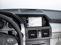 Mercedes-Benz makes in-car iPhone connection (2008) - picture 5 of 7