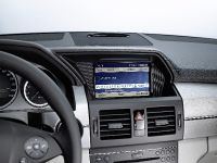 Mercedes-Benz makes in-car iPhone connection (2008) - picture 6 of 7