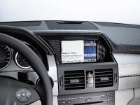 Mercedes-Benz makes in-car iPhone connection (2008) - picture 7 of 7