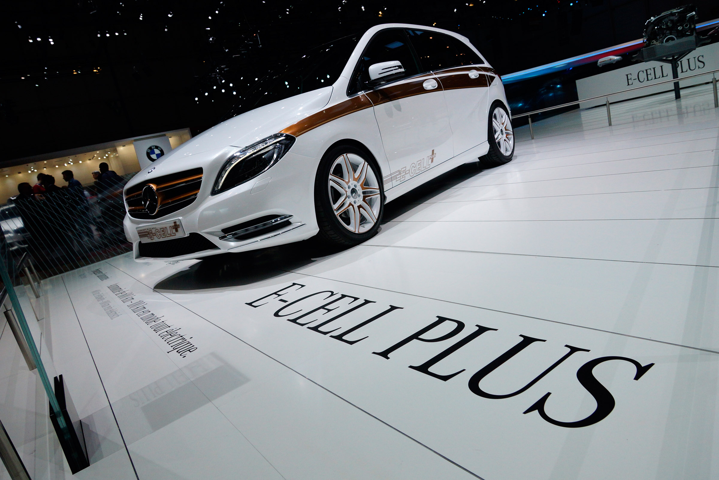 Mercedes-Benz B-Class E-CELL Plus Concept Geneva