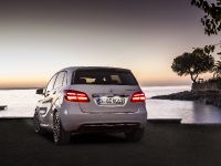 Mercedes-Benz B-Class Electric Drive (2014) - picture 4 of 7