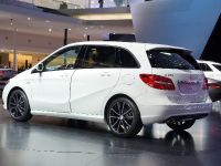 Mercedes-Benz B-Class Frankfurt (2011) - picture 2 of 2