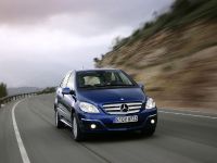 Mercedes-Benz B-Class (2009) - picture 3 of 6