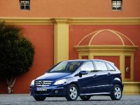 Mercedes-Benz B-Class (2009) - picture 5 of 6