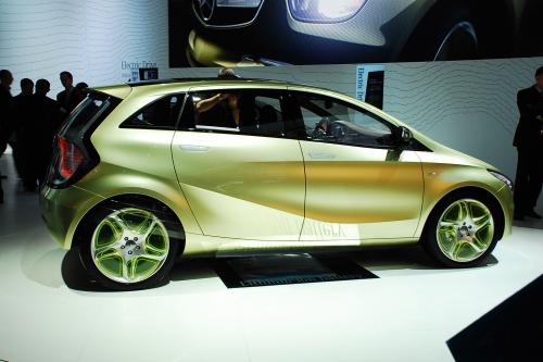 Mercedes-Benz BlueZERO concept Detroit (2009) - picture 8 of 12