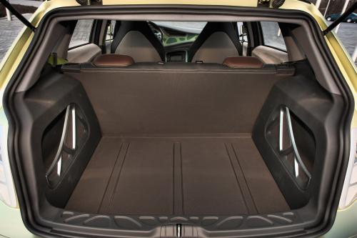 Mercedes-Benz BlueZERO Concept (2009) - picture 9 of 23