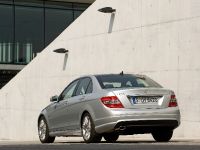 Mercedes-Benz C 250 CDI BlueEFFICIENCY (2009) - picture 2 of 13