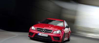 Mercedes-Benz C 63 AMG Coupe Black Series (2012) - picture 7 of 23
