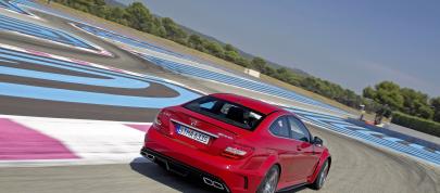 Mercedes-Benz C 63 AMG Coupe Black Series (2012) - picture 15 of 23