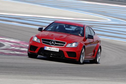 Mercedes-Benz C 63 AMG Coupe Black Series (2012) - picture 9 of 23