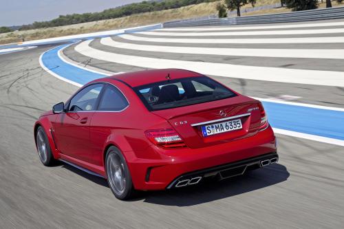 Mercedes-Benz C 63 AMG Coupe Black Series (2012) - picture 16 of 23