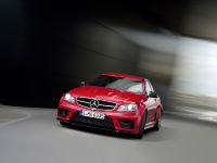 Mercedes-Benz C 63 AMG Coupe Black Series (2012) - picture 7 of 23