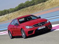 Mercedes-Benz C 63 AMG Coupe Black Series (2012) - picture 14 of 23