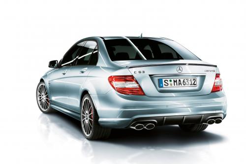 Mercedes-Benz C 63 AMG Performance Package Plus (2009) - picture 1 of 2