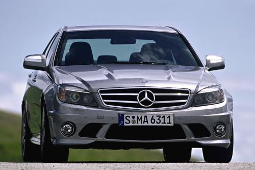 Mercedes-Benz C63 AMG (2008) - picture 1 of 8