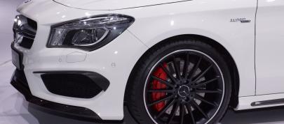Mercedes-Benz CLA45 AMG New York (2013) - picture 7 of 8