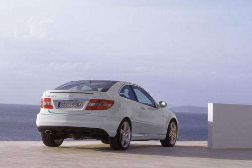 Mercedes-Benz CLC Class (2009) - picture 9 of 12