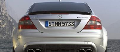 Mercedes-Benz CLK63 AMG Black Series (2008) - picture 7 of 9