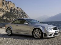 Mercedes-Benz CLK 63 AMG Black Series (2008) - picture 3 of 9