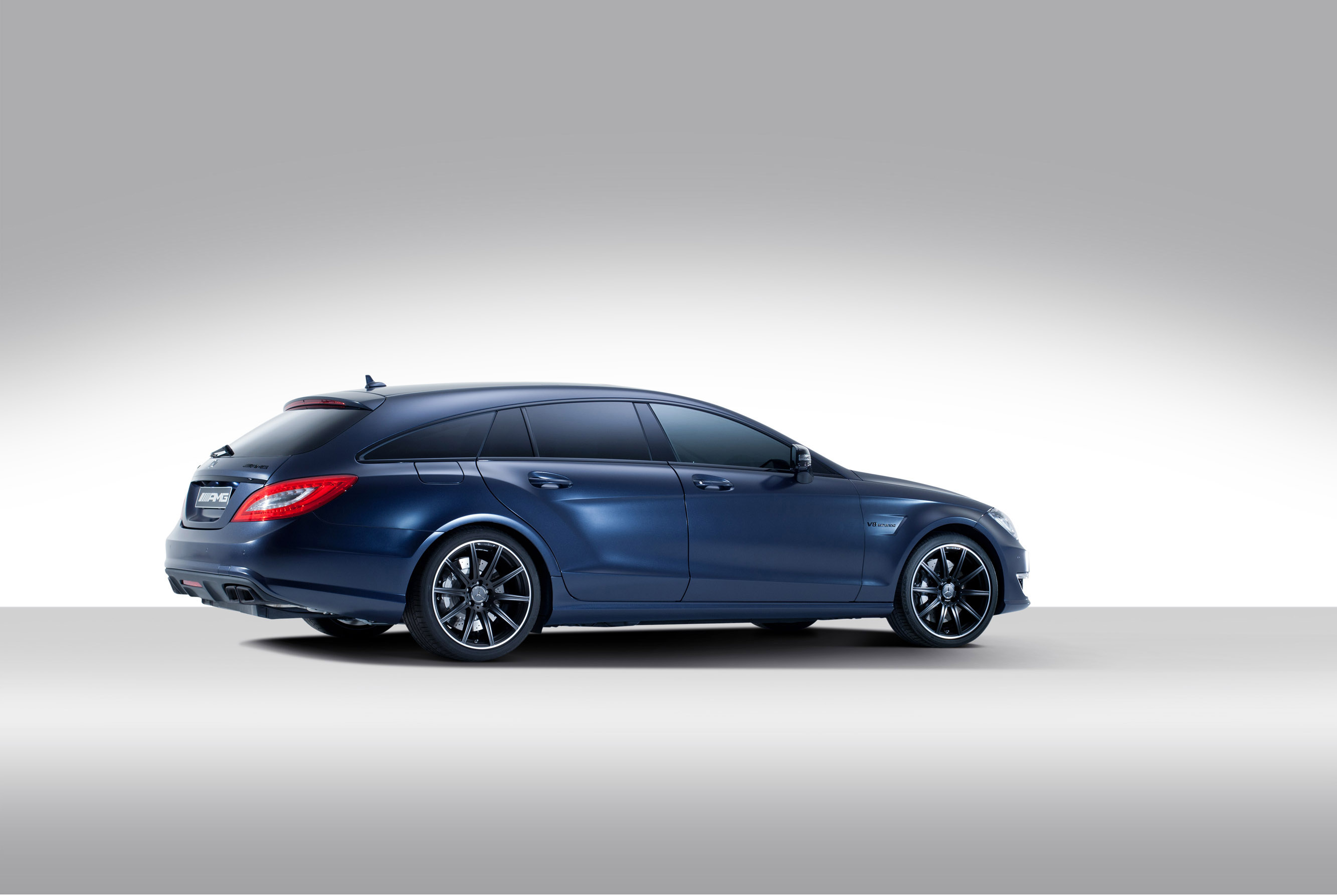 Mercedes-Benz CLS 63 AMG Shooting Brake by Spencer Hart