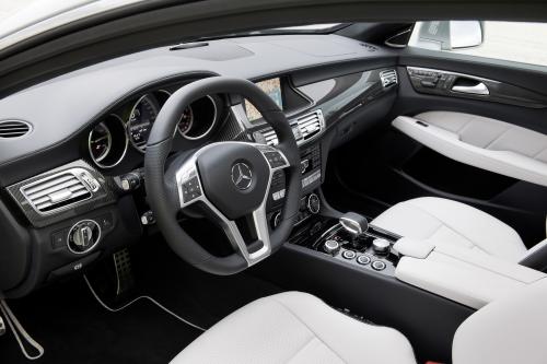 Mercedes-Benz CLS 63 AMG Shooting Brake (2012) - picture 8 of 8