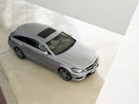 Mercedes-Benz CLS 63 AMG Shooting Brake (2012) - picture 5 of 8