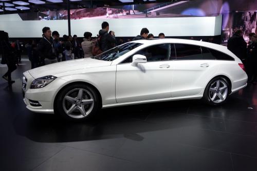 Mercedes-Benz CLS-Class Shanghai (2013) - picture 1 of 3