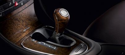 Mercedes-Benz CLS Grand Edition (2009) - picture 12 of 15