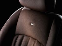 Mercedes-Benz CLS Grand Edition (2009) - picture 10 of 15