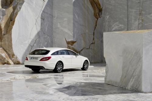 Mercedes-Benz CLS Shooting Brake (2013) - picture 33 of 69