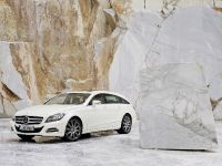 Mercedes-Benz CLS Shooting Brake (2013) - picture 37 of 69