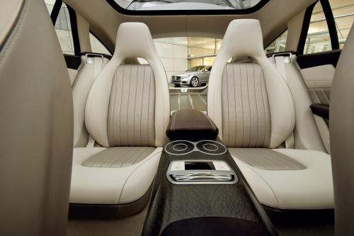 Mercedes-Benz CLS Shooting Break Concept (2010) - picture 17 of 41