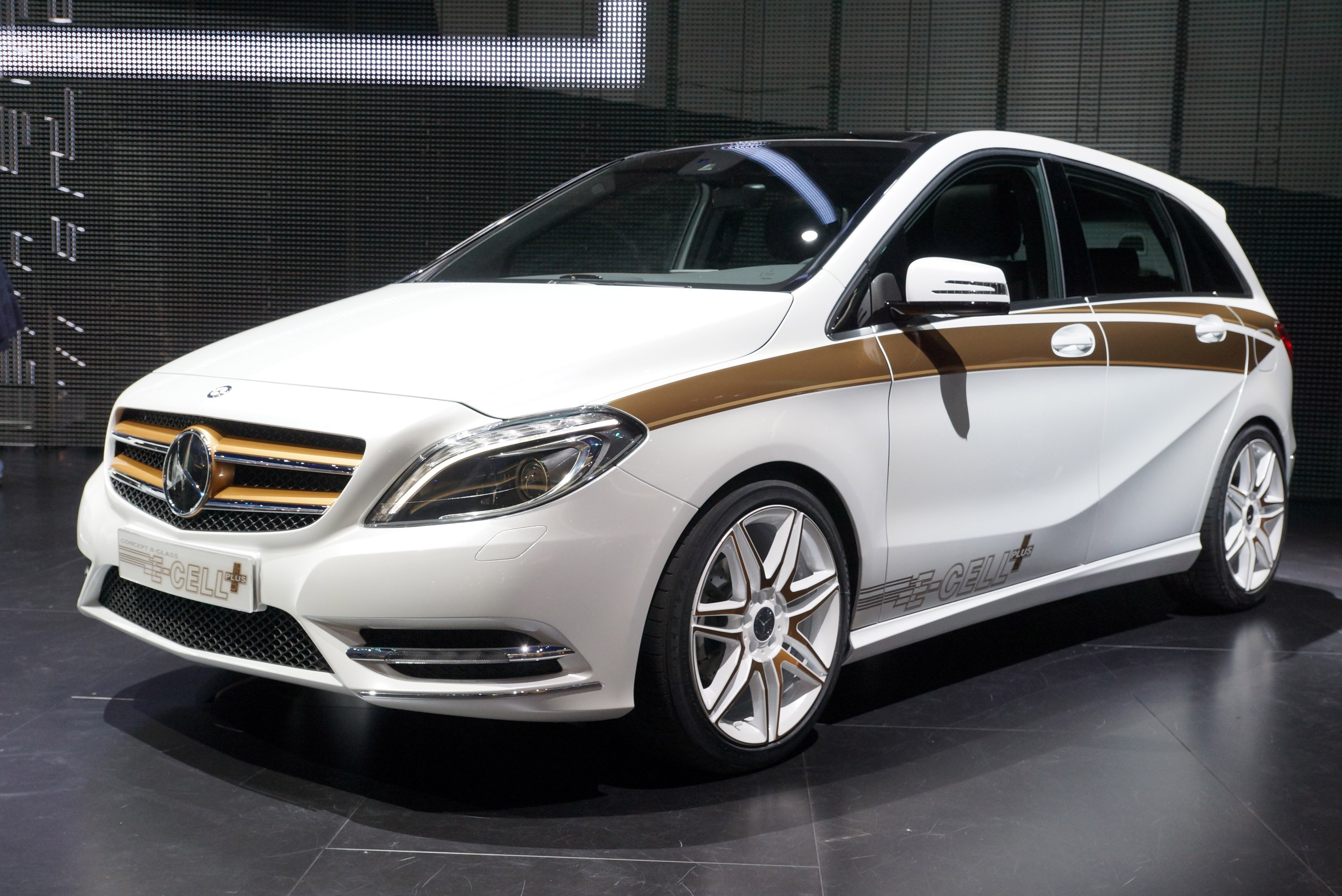 Mercedes-Benz Concept B-Class E-CELL PLUS Frankfurt