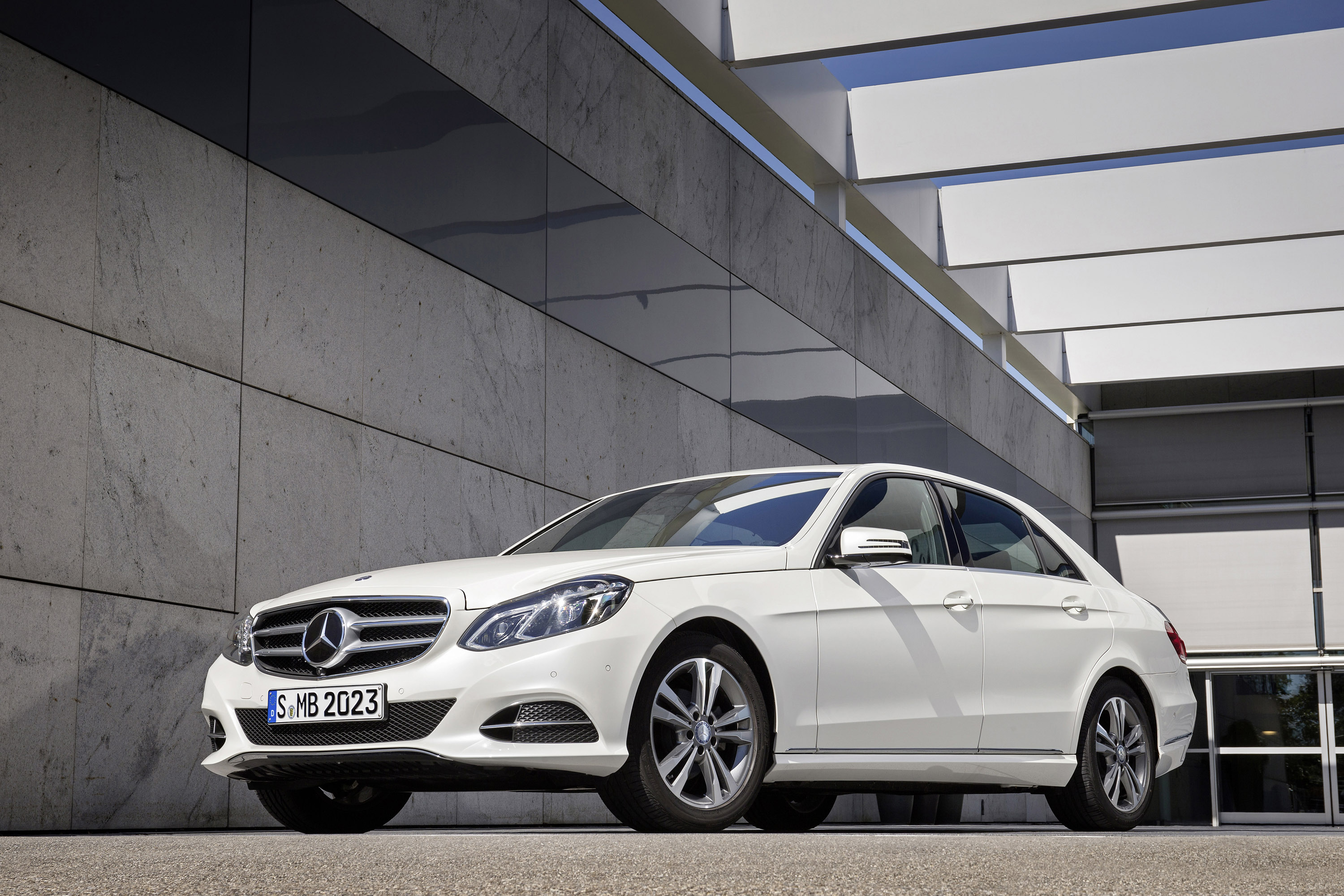 Mercedes-Benz E 200 Natural Gas Drive