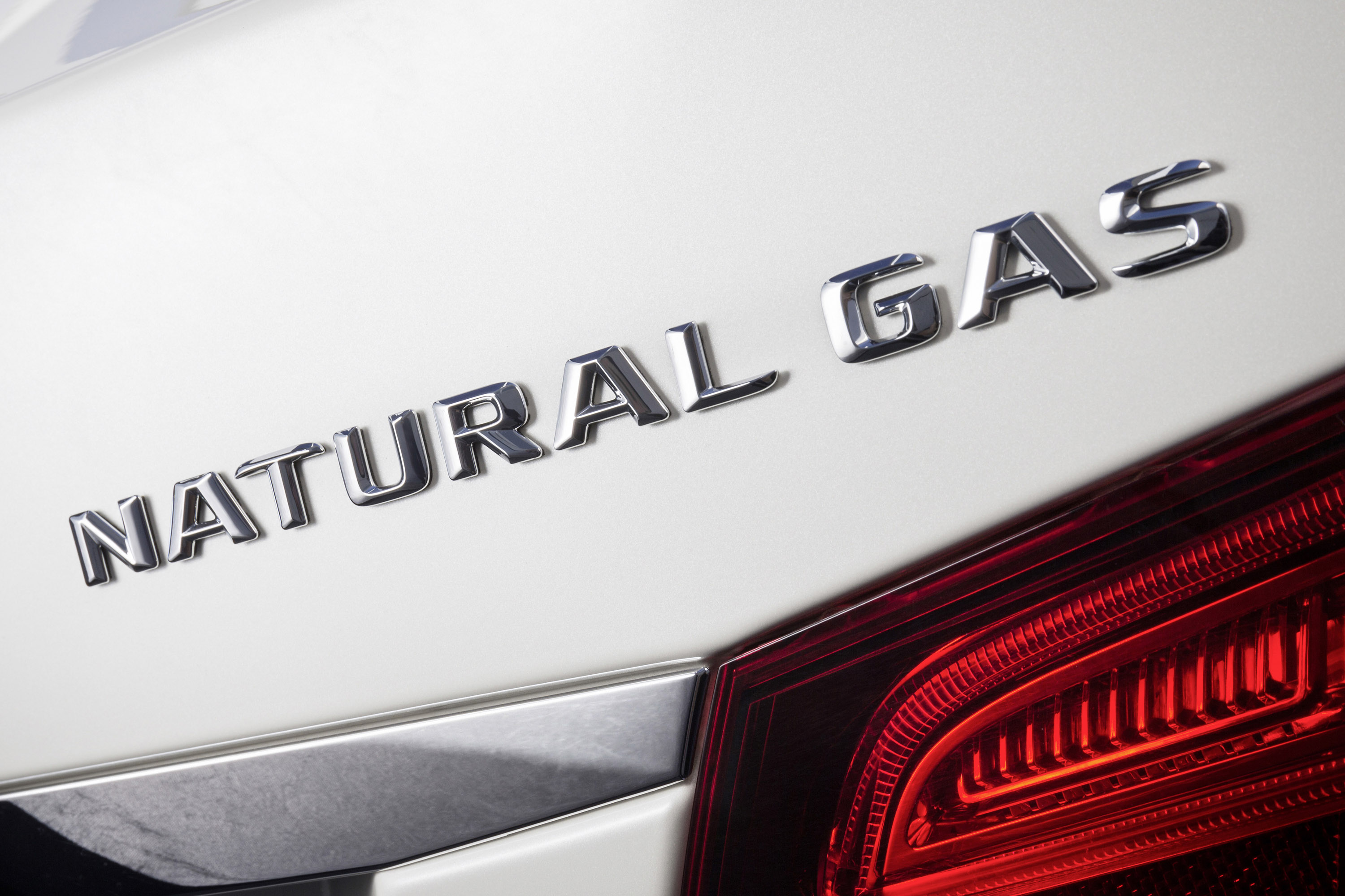 Mercedes-Benz E 200 Natural Gas Drive