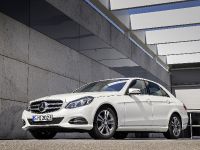 Mercedes-Benz E 200 Natural Gas Drive (2013) - picture 2 of 11