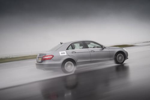 Mercedes-Benz E 300 BlueTEC Hybrid Challenge (2012) - picture 1 of 9