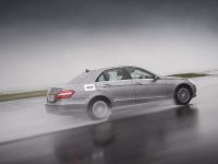 Mercedes-Benz E 300 BlueTEC Hybrid Challenge (2012) - picture 1 of 9