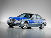 Mercedes-Benz E 300 BlueTEC (2009) - picture 1 of 8