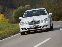 Mercedes-Benz E 300 BlueTEC (2009) - picture 7 of 8