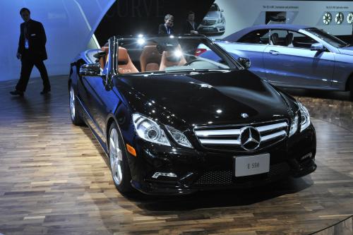 Mercedes-Benz E-Class Cabriolet Detroit (2010) - picture 1 of 5