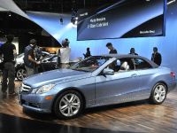 Mercedes-Benz E-Class Cabriolet Detroit (2010) - picture 2 of 5