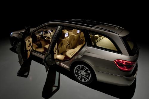Mercedes-Benz E-Class Estate (2010) - picture 1 of 49